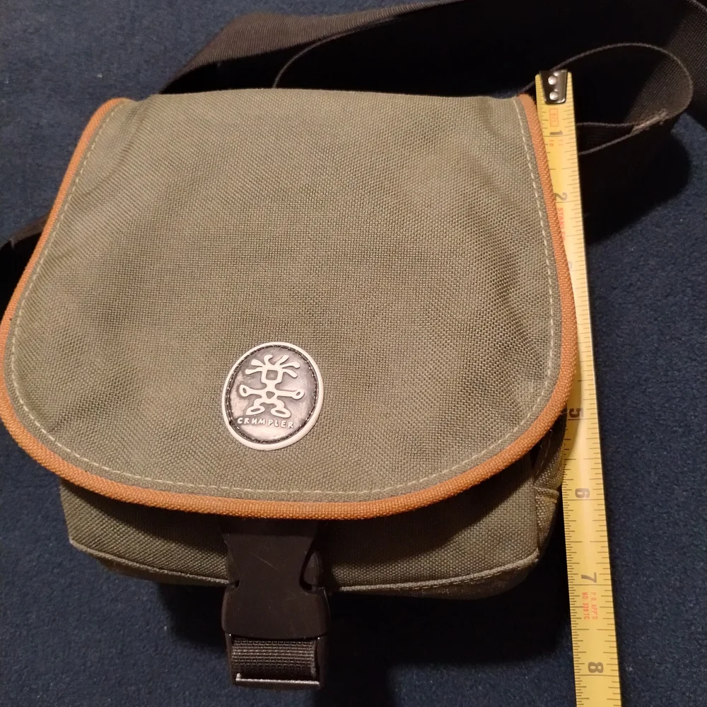 Crumpler Snauros Crossbody Camera/Electronics Bag